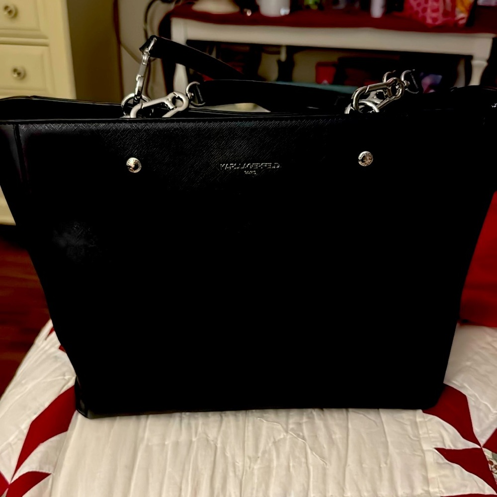 Shoulder bag for laptop of tablet